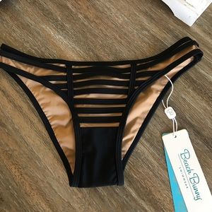 Beach Bunny Hard Summer Bottoms size XS